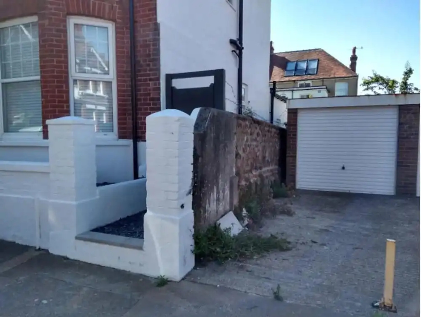 Brand New Luxurious 5 Bedroom Townhouse