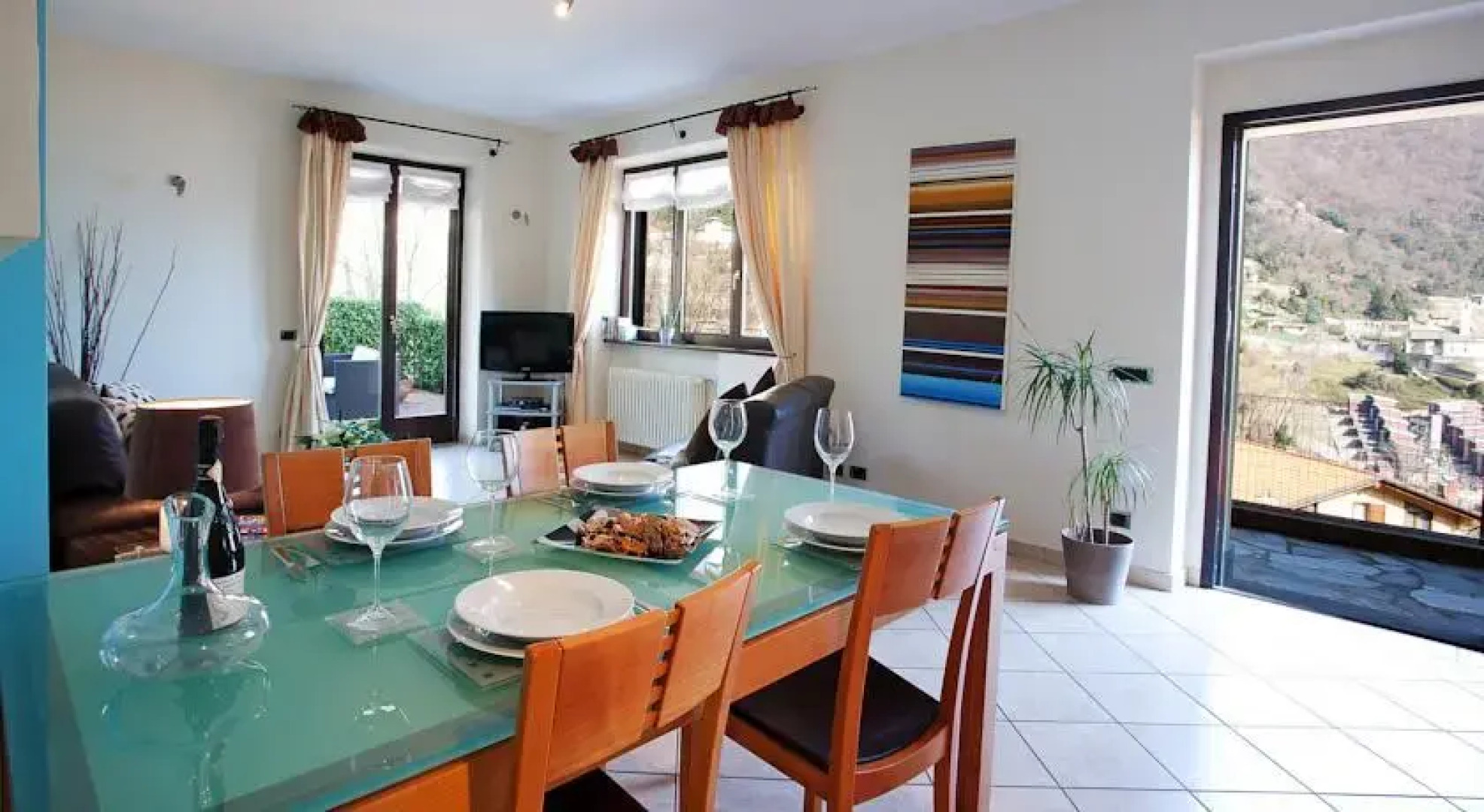 Argegno Garden Apartment