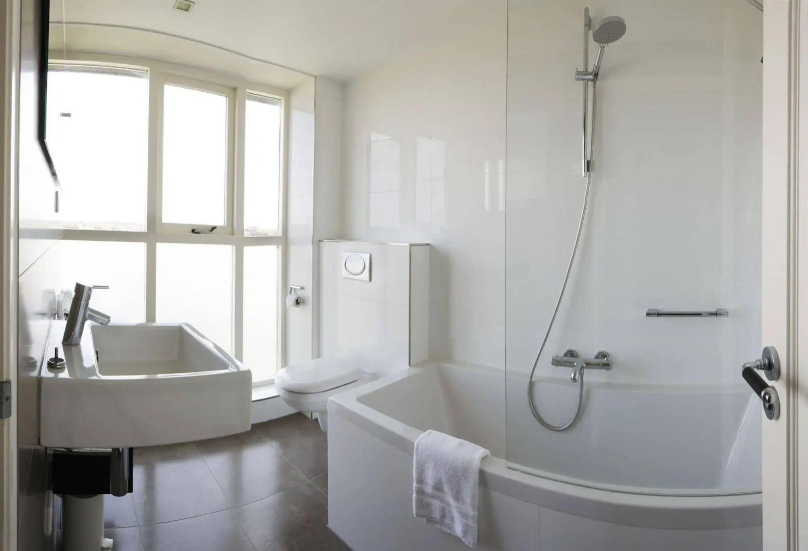 Strandhotel Nassau-Bergen