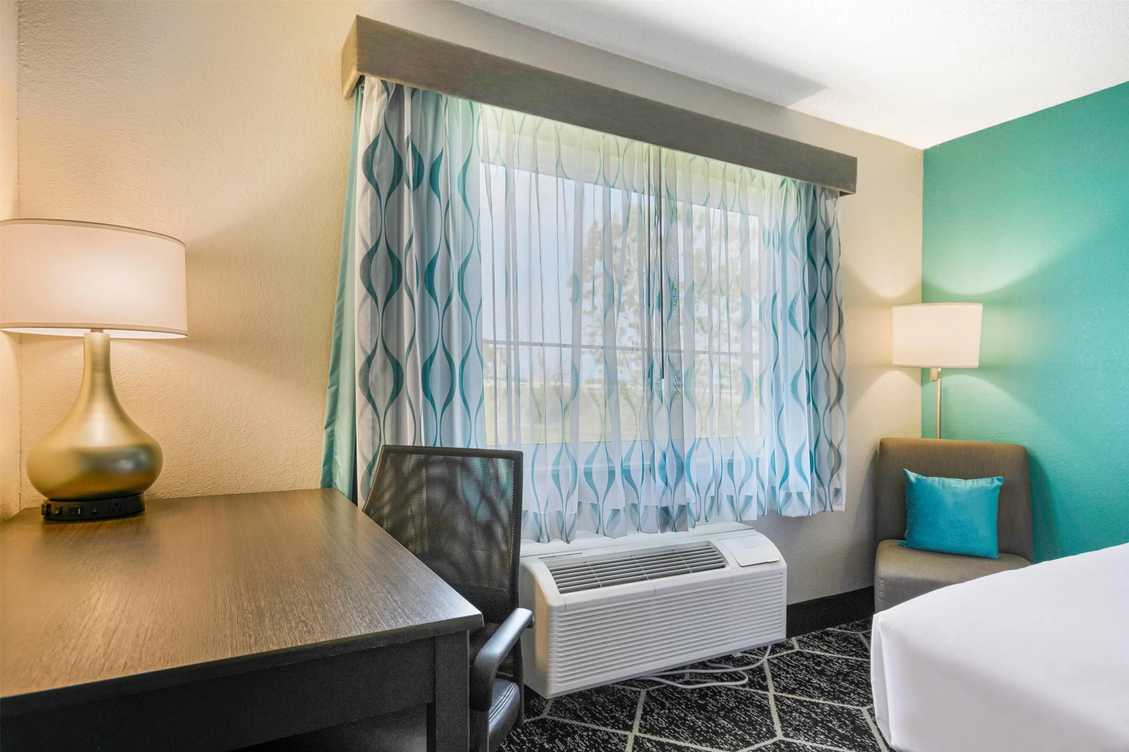 La Quinta Inn & Suites by Wyndham Batavia