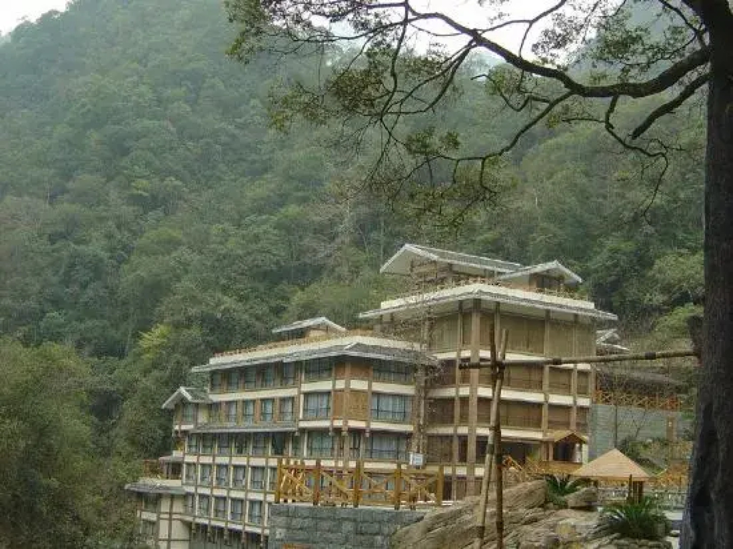 Longsheng Hot Spring Resort