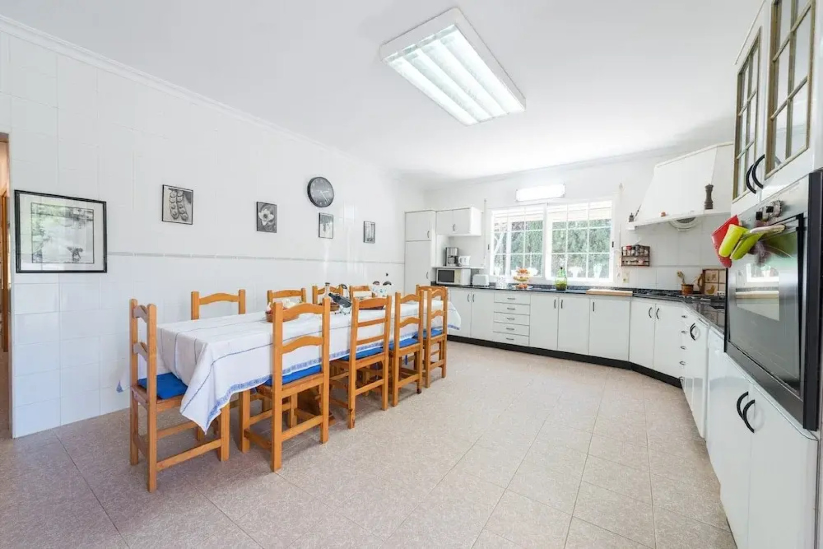 Villa in Campanet With Private Pool & Tennis