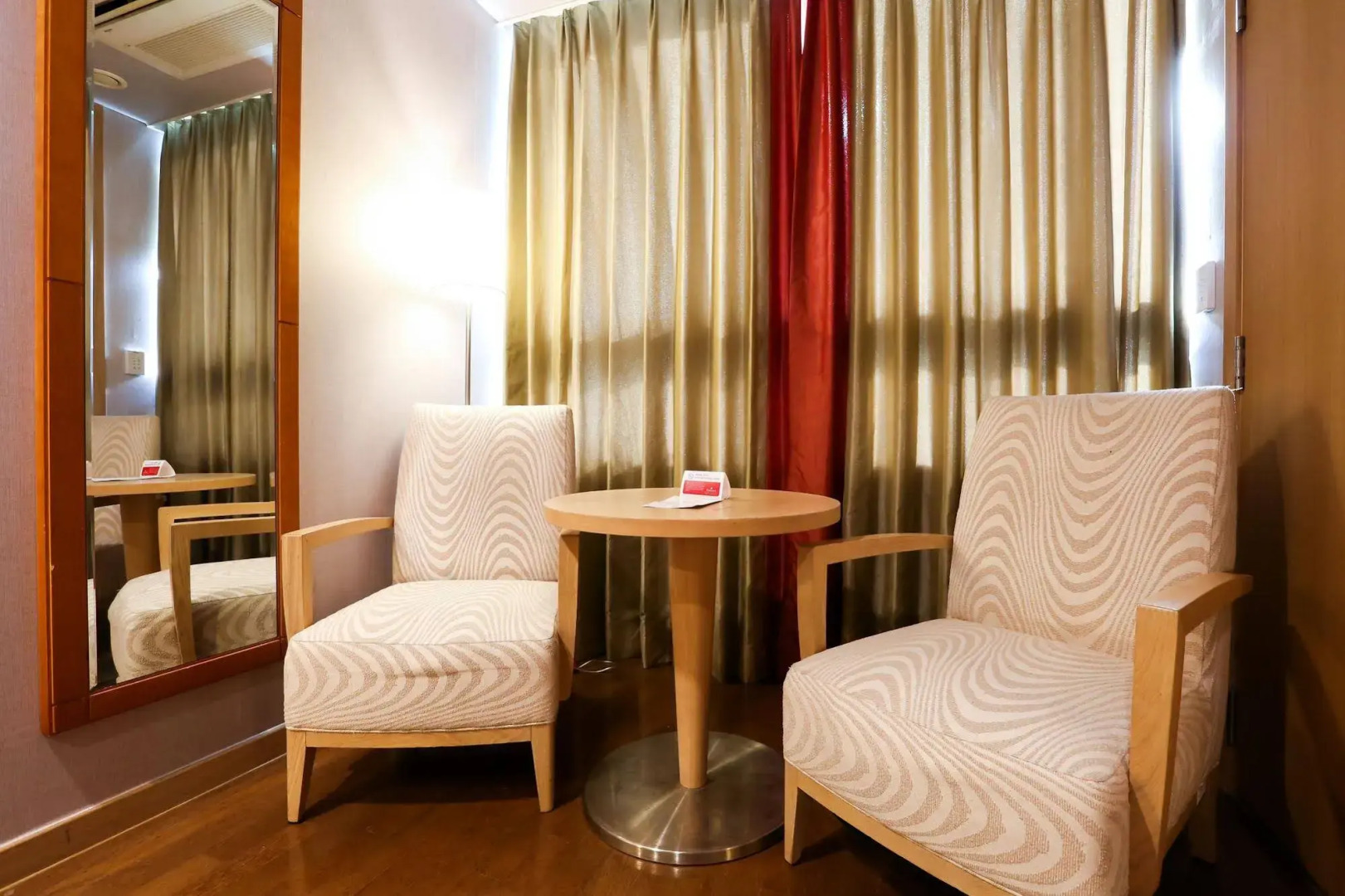 Ramada Hotels & Suites Seoul Namdaemun