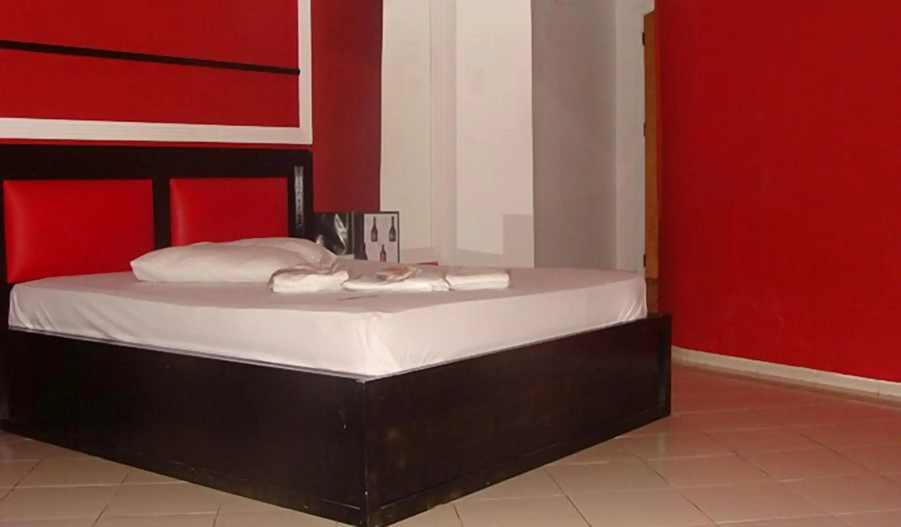 Flamboyant Motel - Adults Only