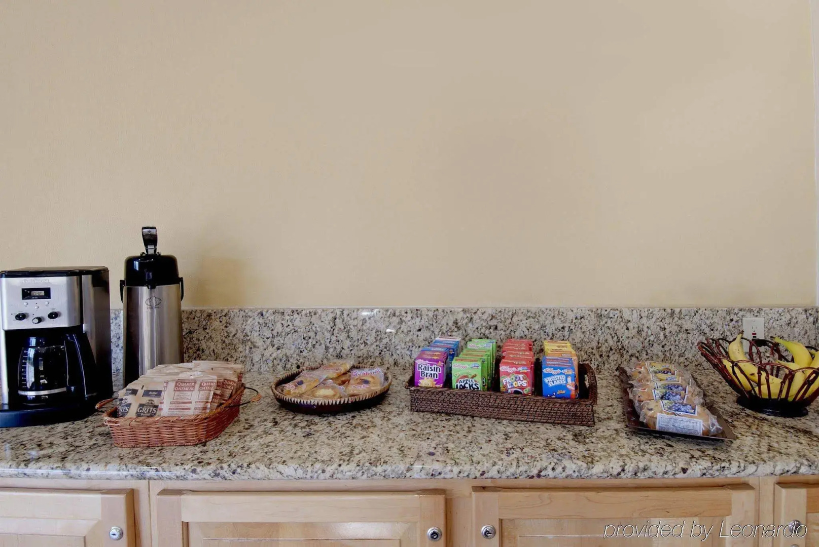 Americas Best Value Inn & Suites Bismarck