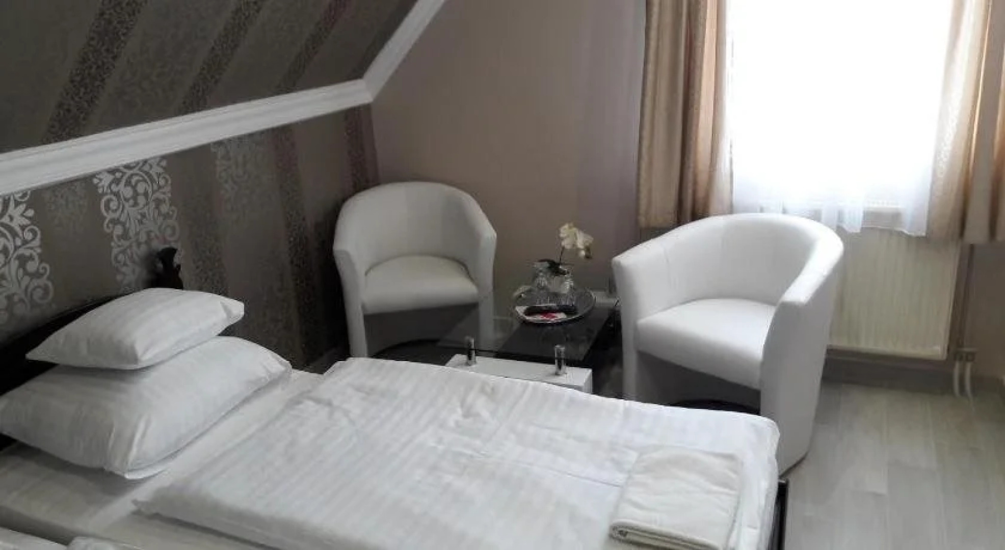 Kemence Csarda Es Szalloda