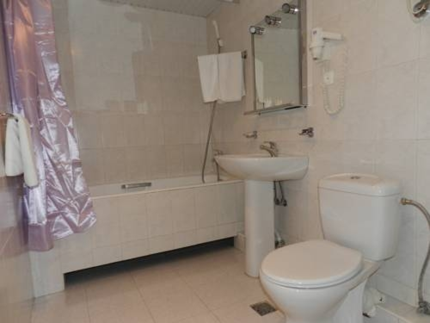 Harsnaqar Hotel Complex&Water World