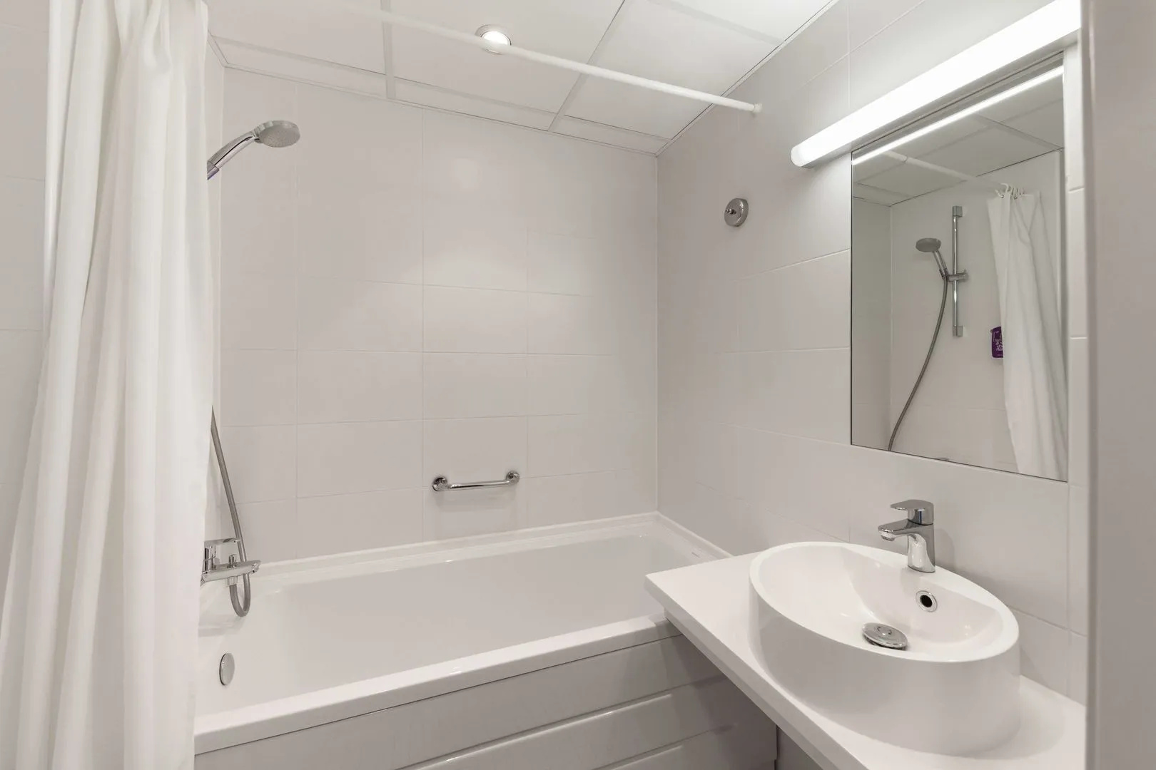Отель Park Inn by Radisson Meriton Conference & Spa Tallinn