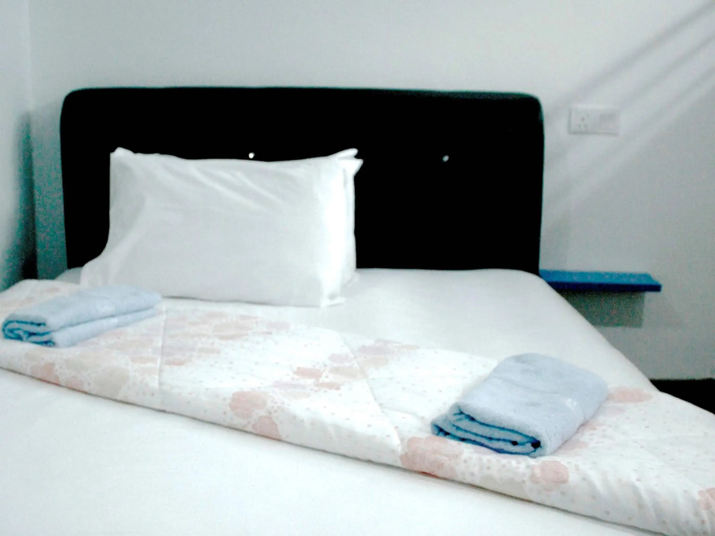 OYO 90393 Sanctuary Garden