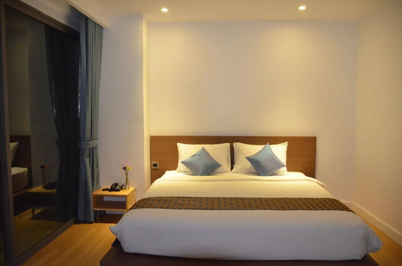 The Scenery City Hotel