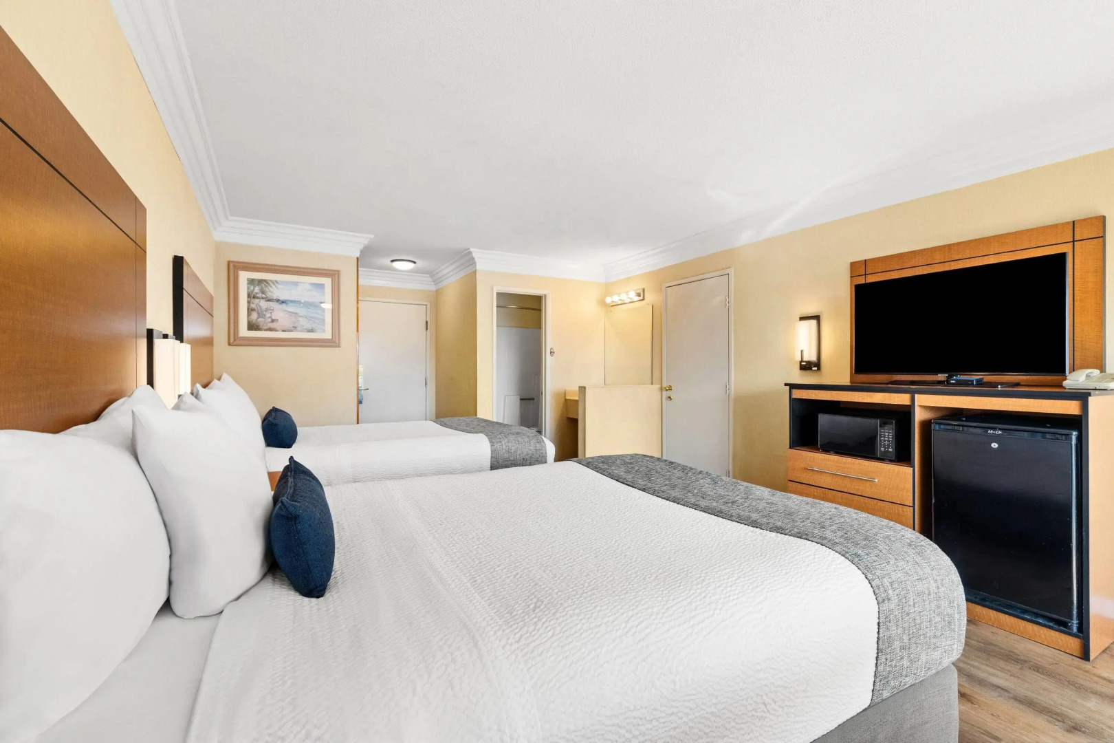 Travelodge by Wyndham San Clemente Beach