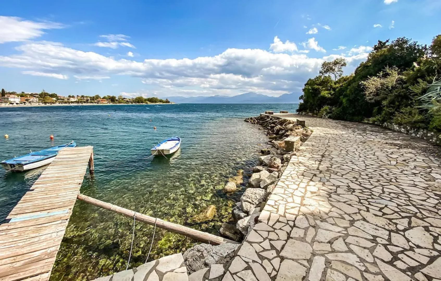 Stunning Apartment in Nafpaktos With Wifi and 2 Bedrooms