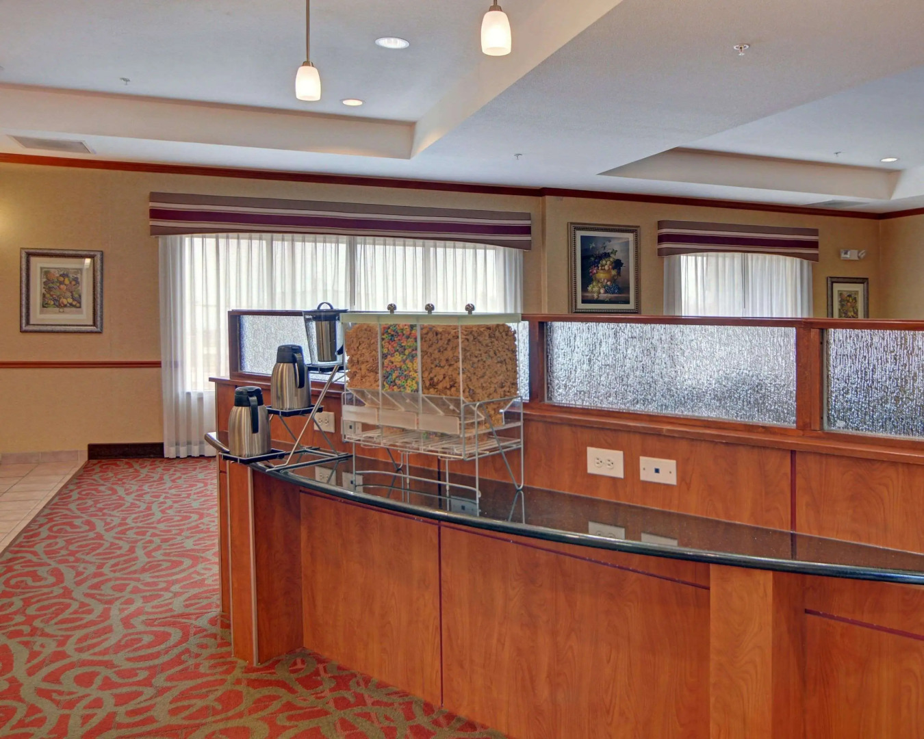 Quality Suites Near Cedar Creek Lake