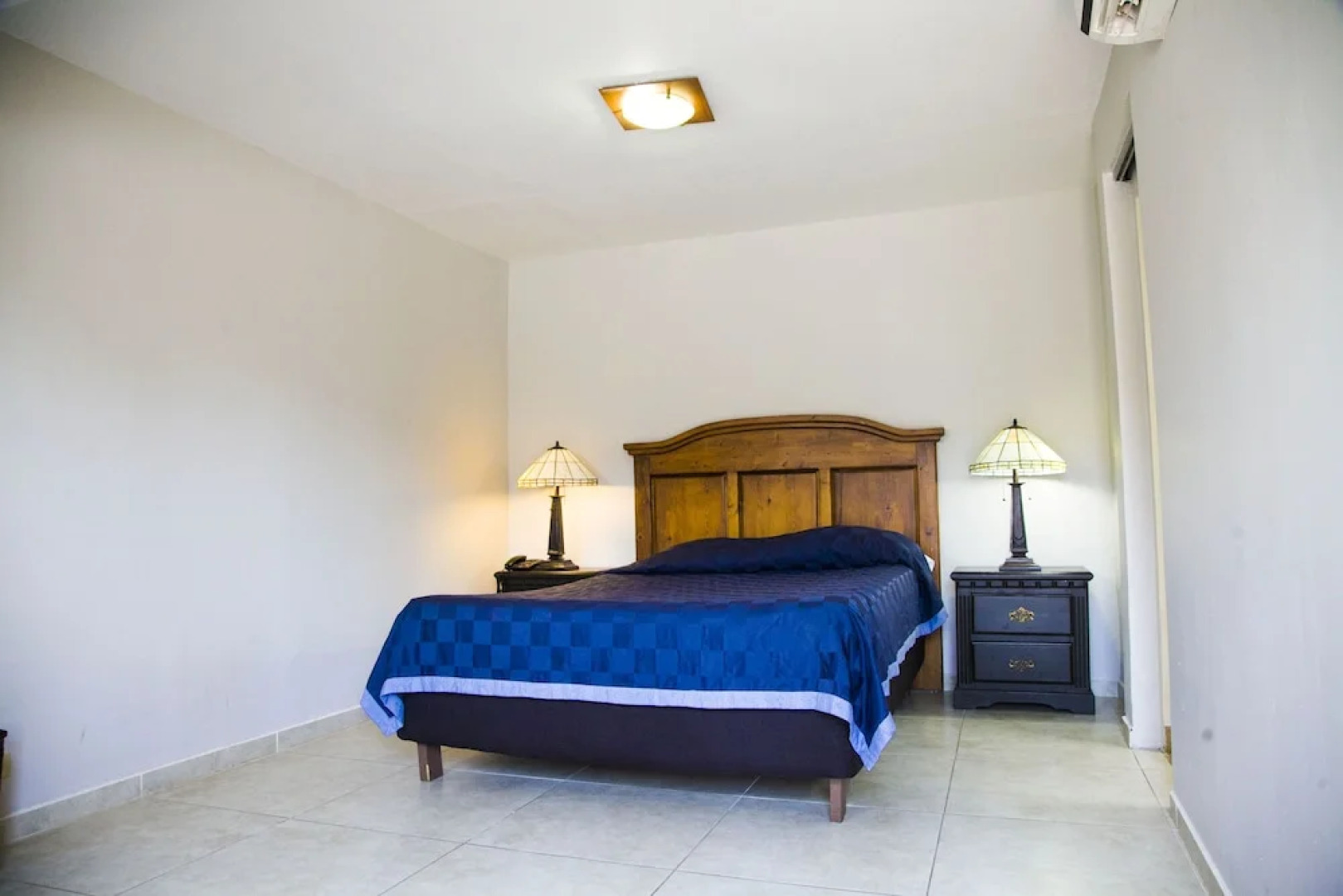 Hotel Cosmos Don Carlos