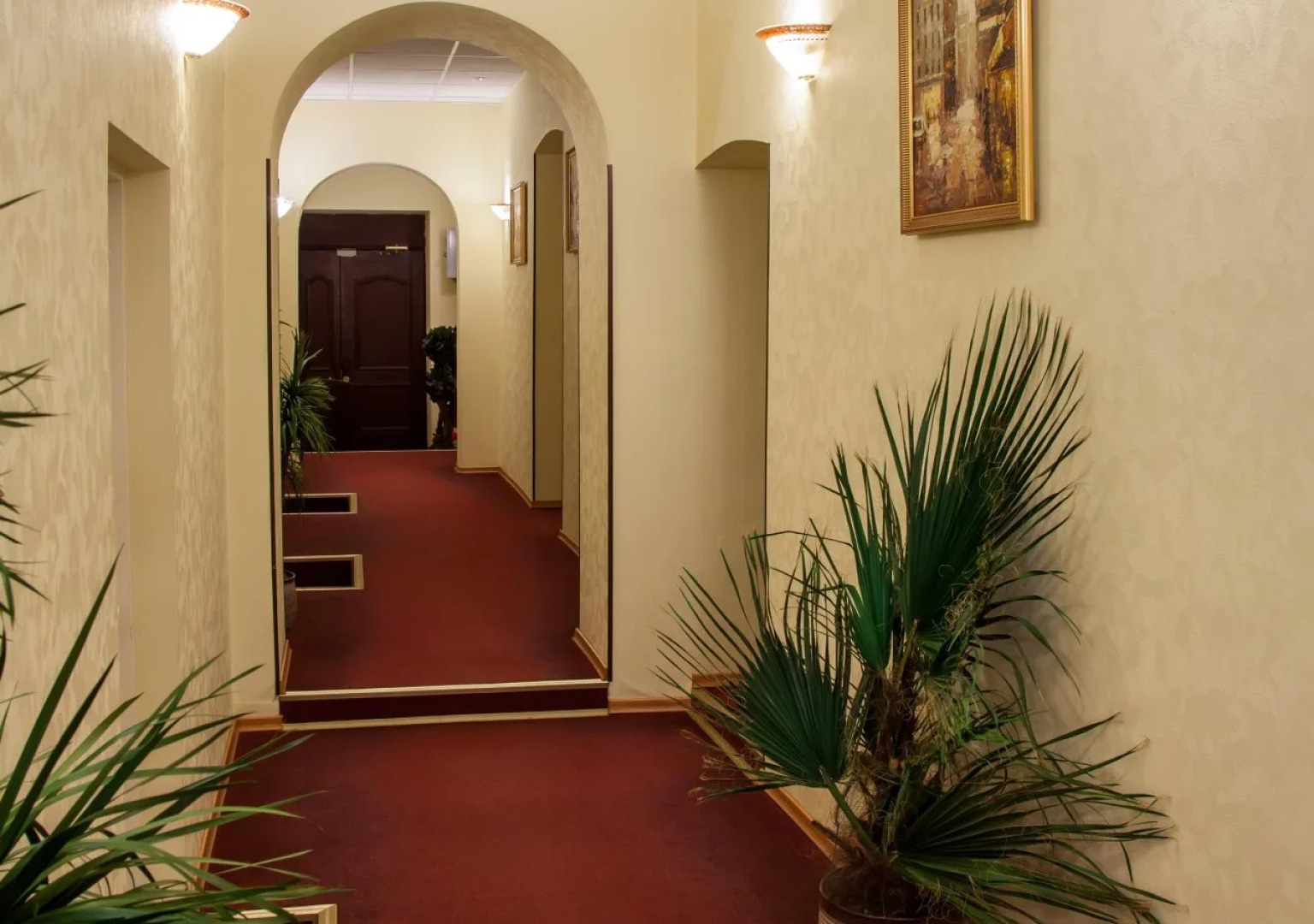 Альтбург на Литейном