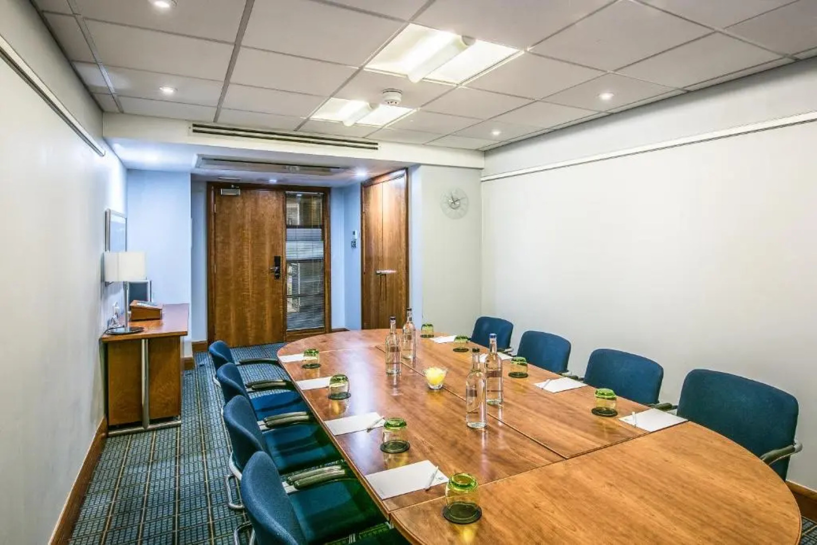 Holiday Inn Cambridge by IHG