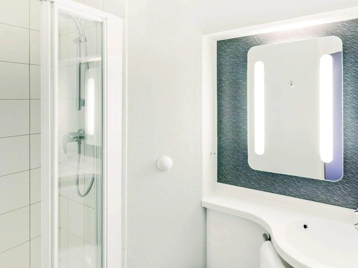 ibis Cherbourg La Glacerie