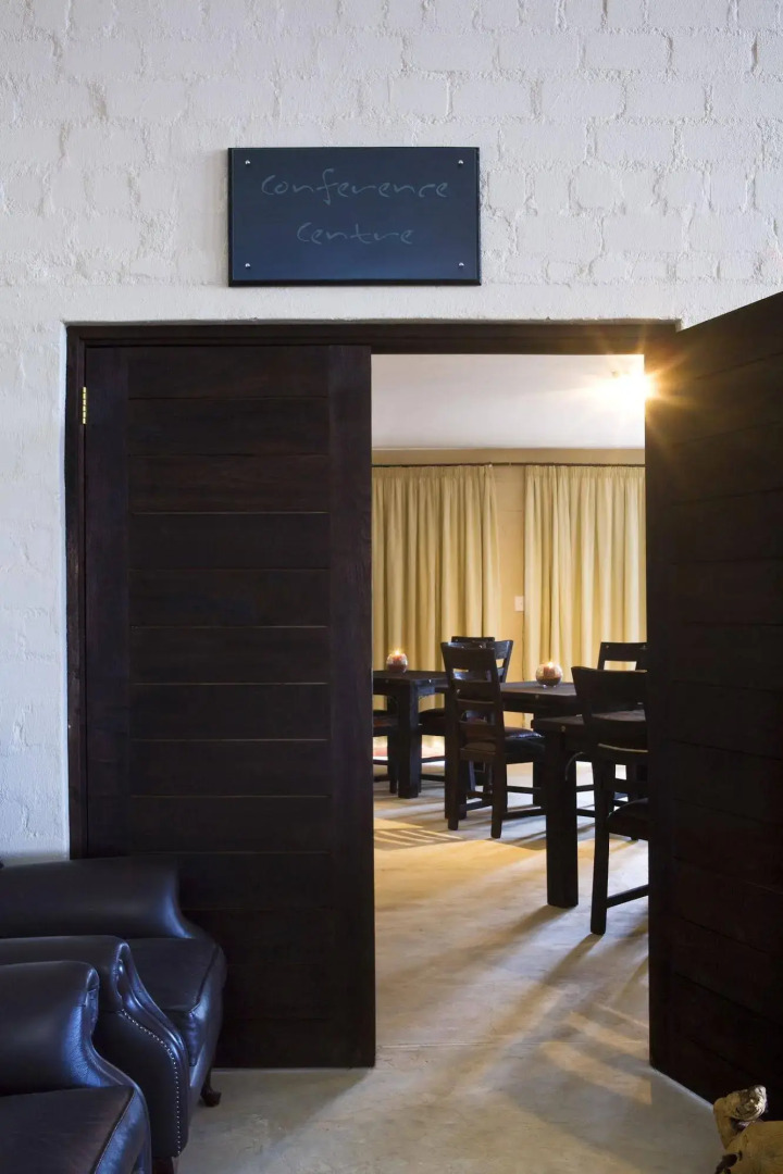 River Crossing Lodge