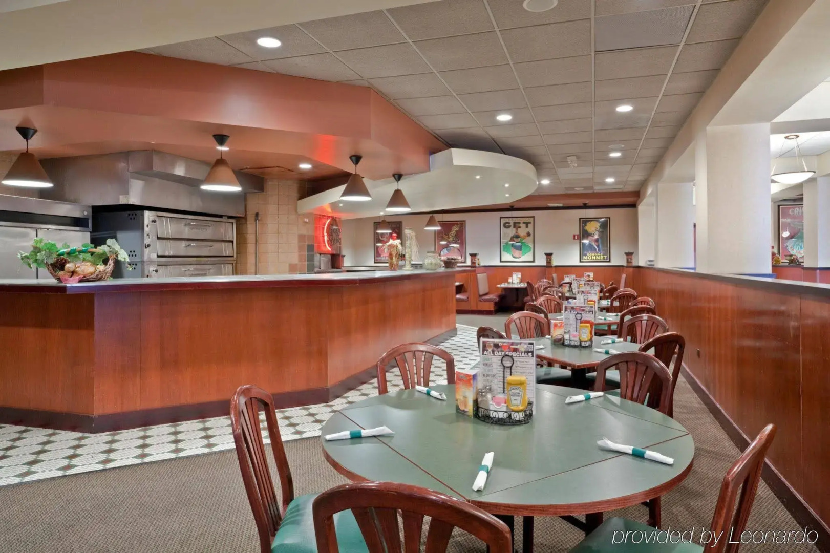 Holiday Inn & Suites Overland Park West by IHG