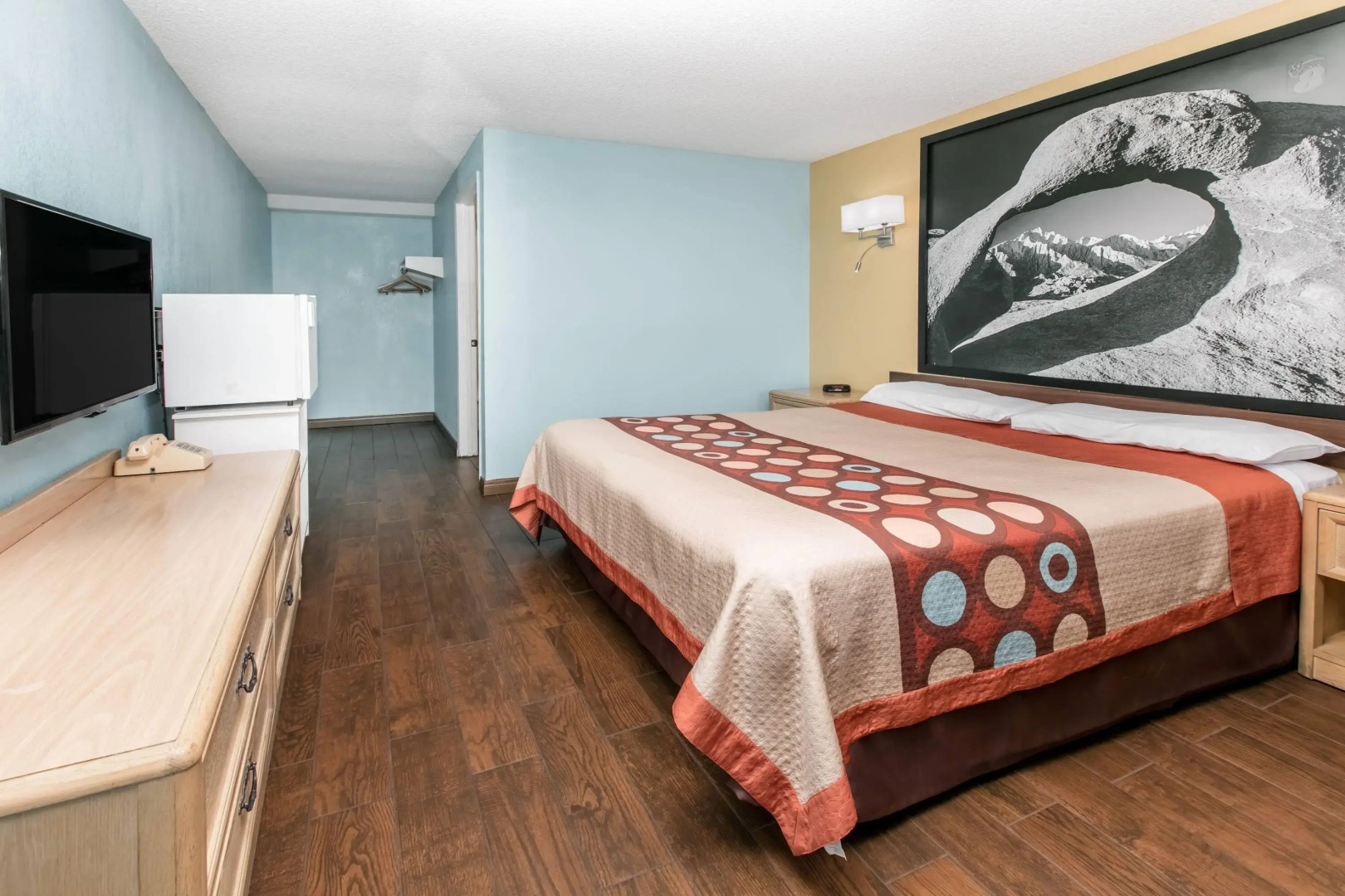 Super 8 by Wyndham Bishop