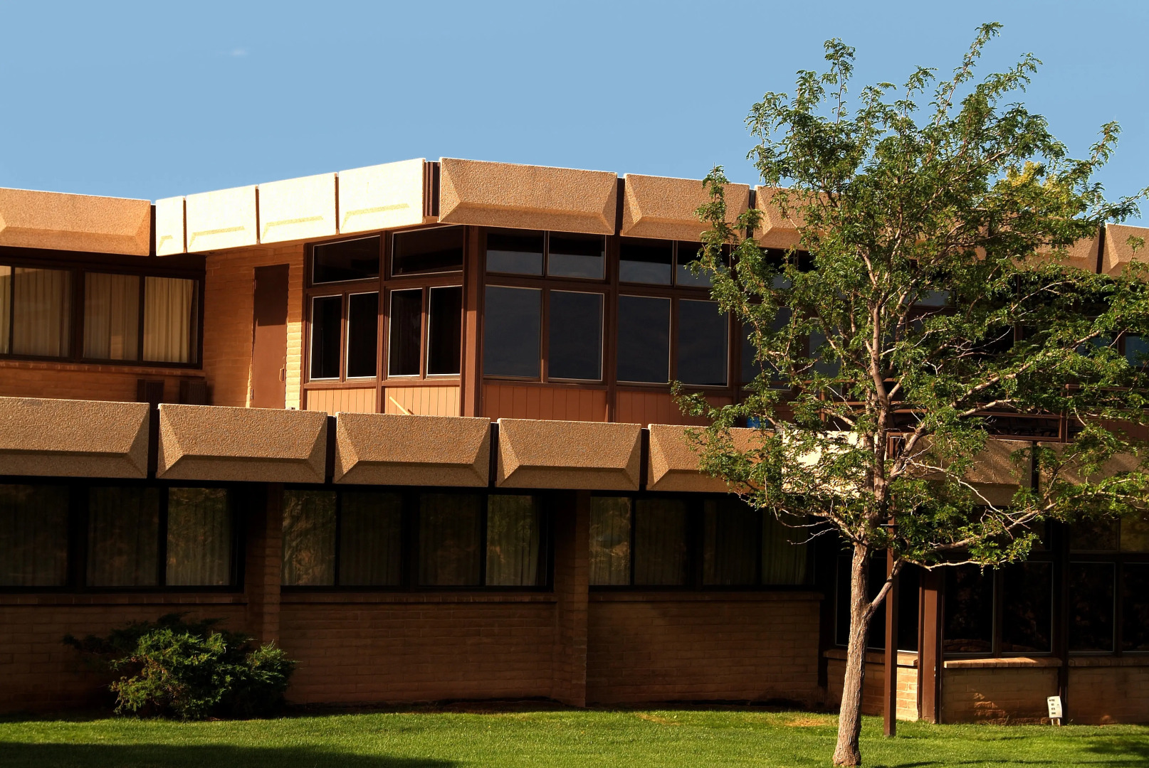 Thunderbird Lodge - Inside the Park