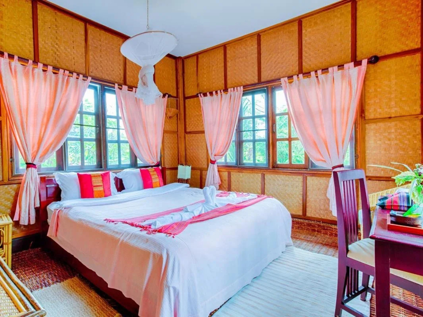 Sinouk Coffee Resort