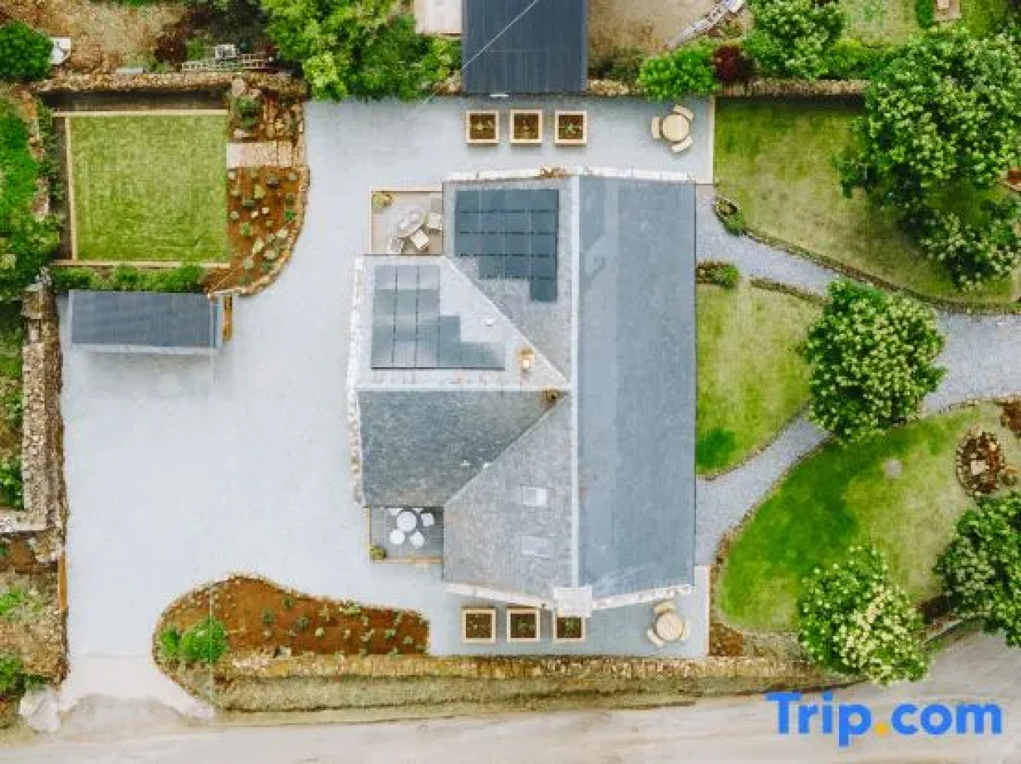 Thomas Telford Lettings - Luxurious Interiors and Seaviews