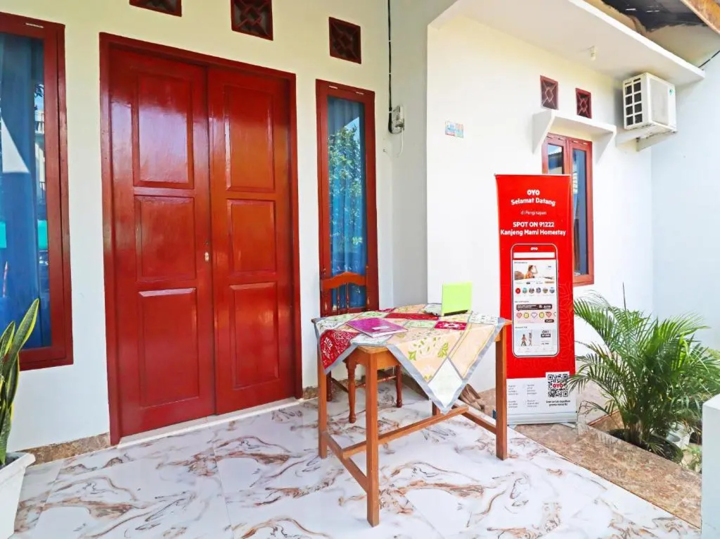 SPOT ON 91222 Kanjeng Mami Homestay Syaria