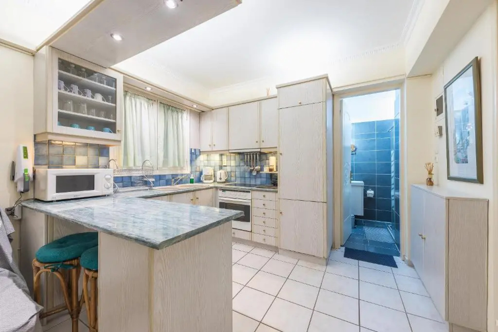 Amazing Apartment Pallini - Near Airport & Metro