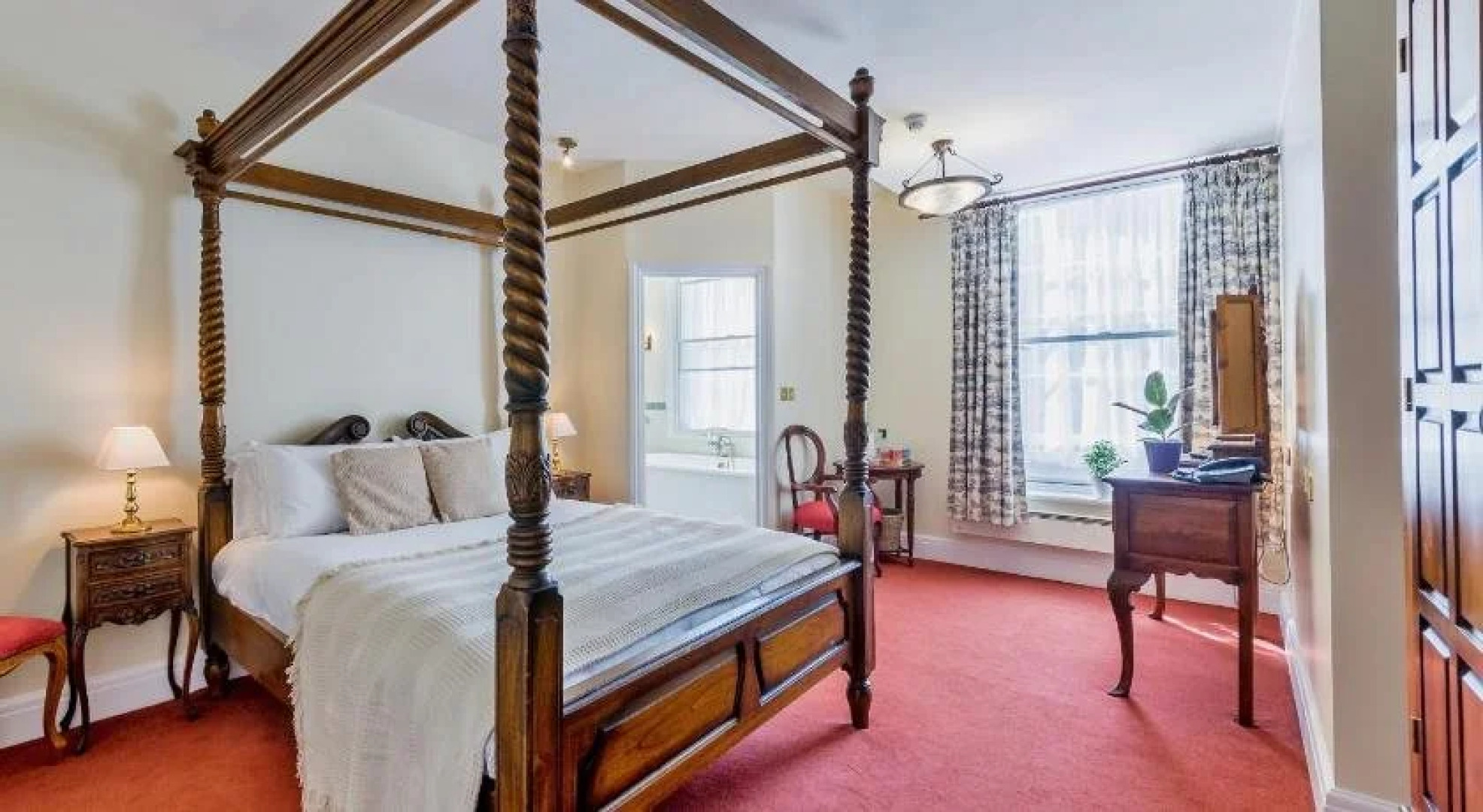 The White Hart Hotel