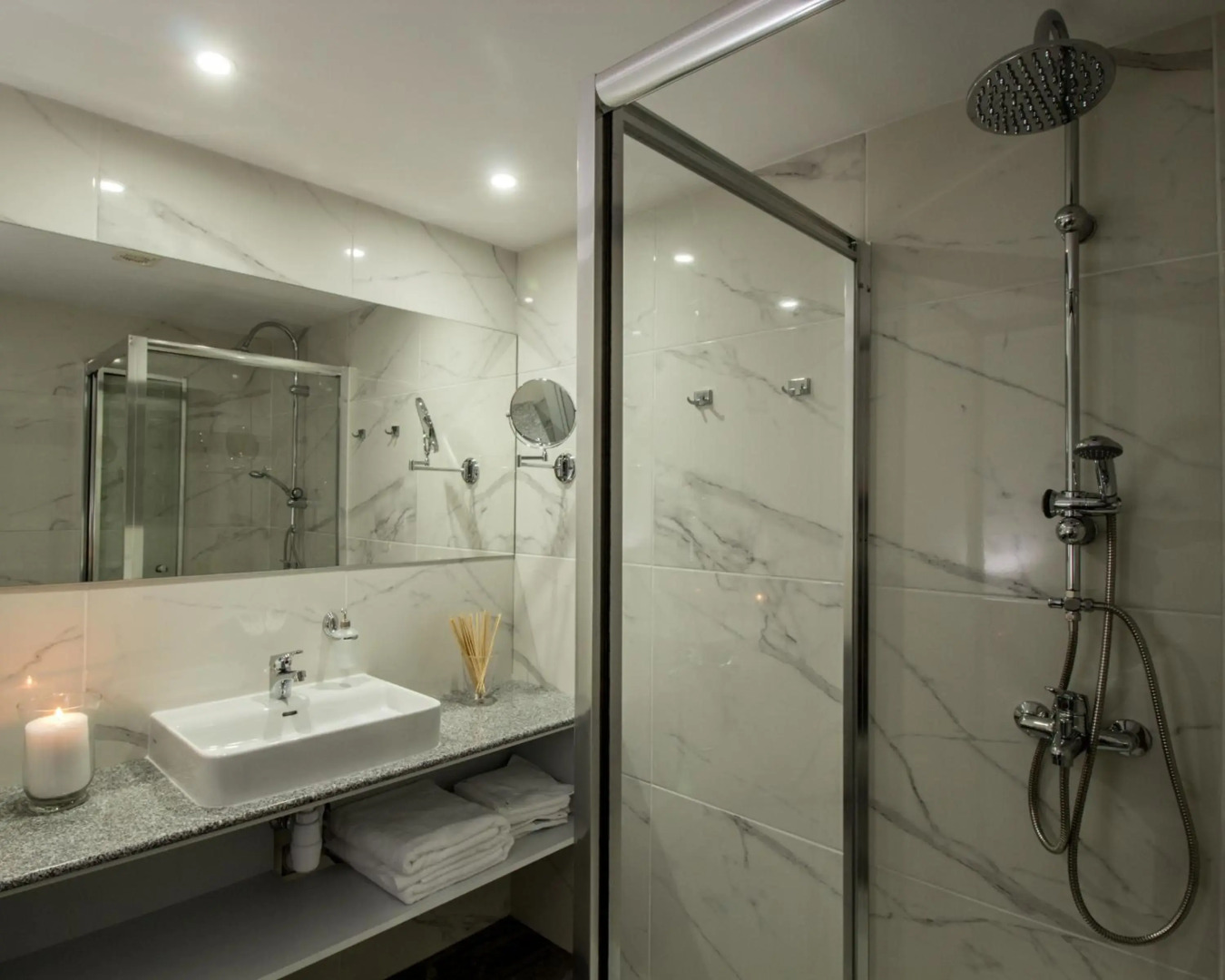 Art & Wine Boutique Hotel