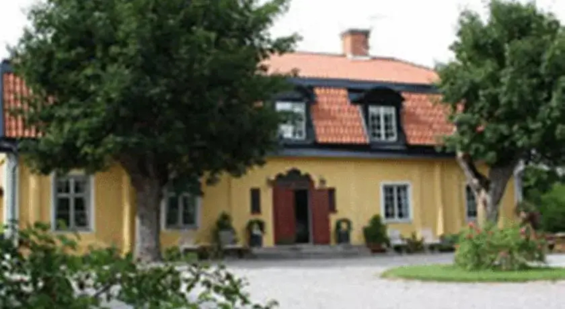 Östa Gård Bed & Breakfast
