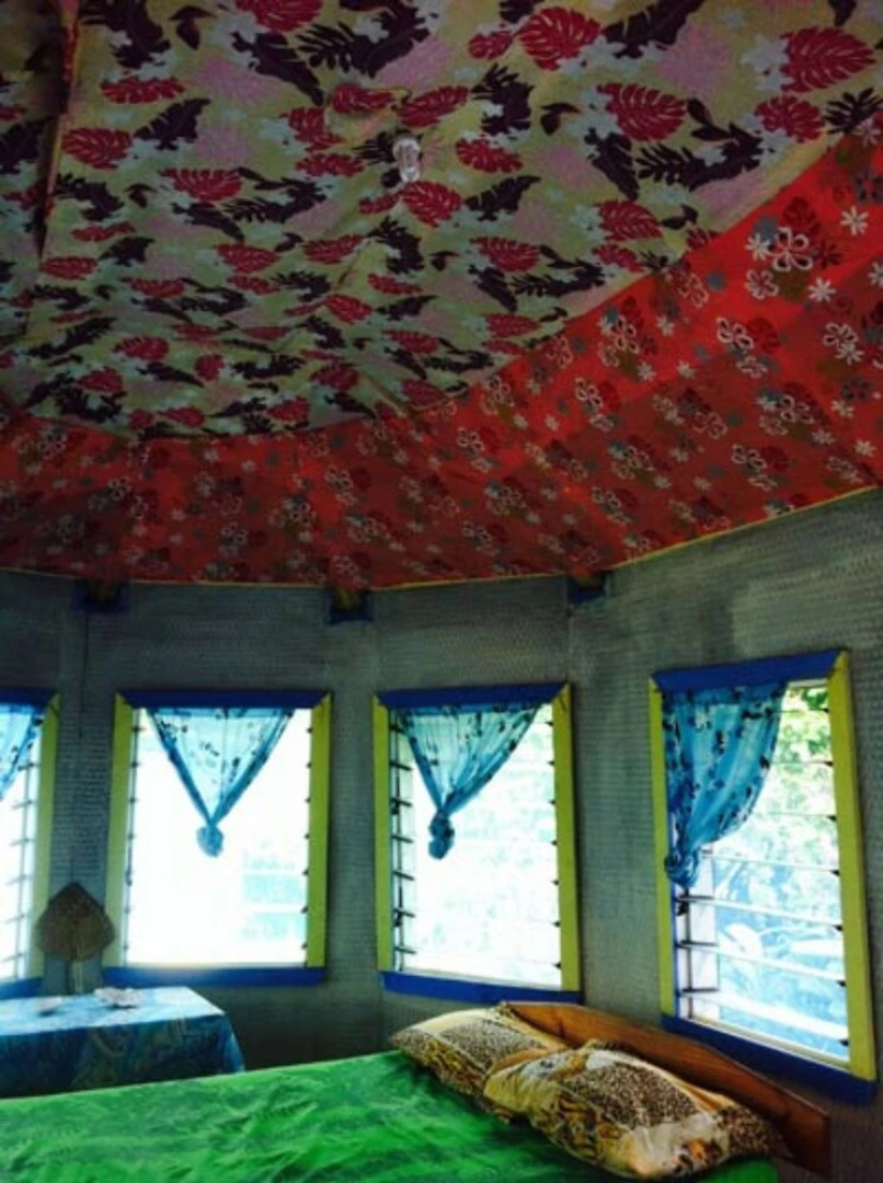 Sweet Escape on Manono Island