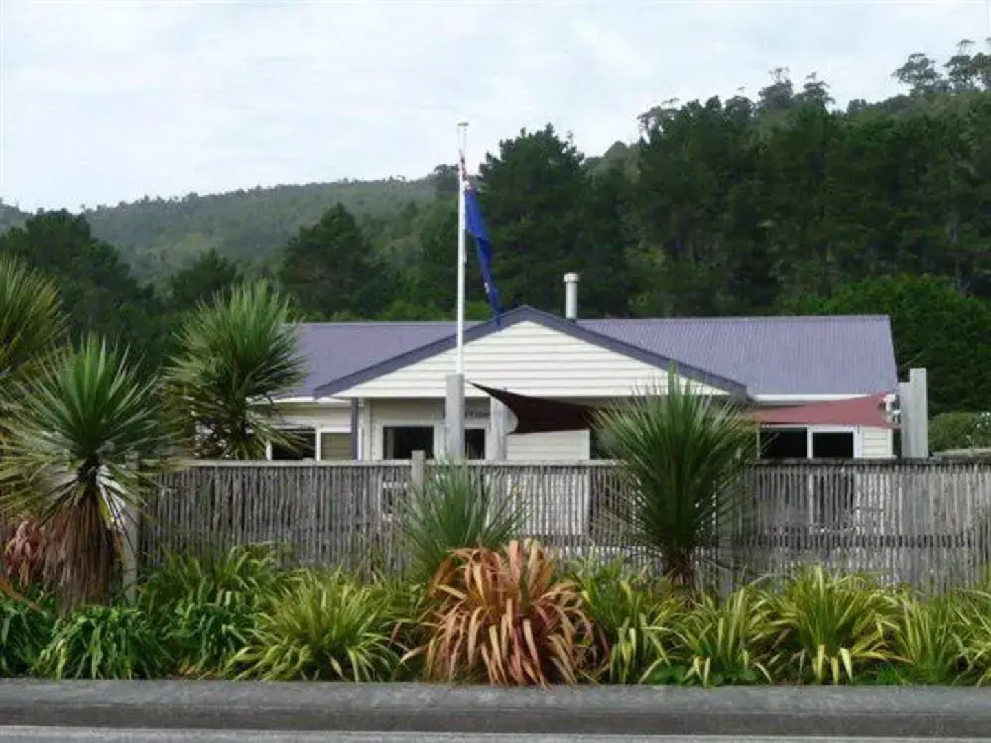 Charming Creek Bed and Breakfast