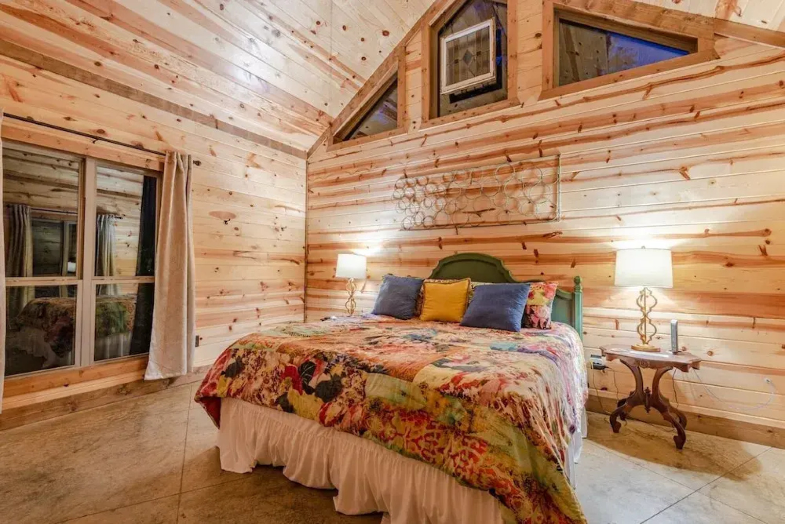 Stained Glass Hill includes Free WiFi, Parking Onsite, Private Hot Tub, and BBQ by RedAwning