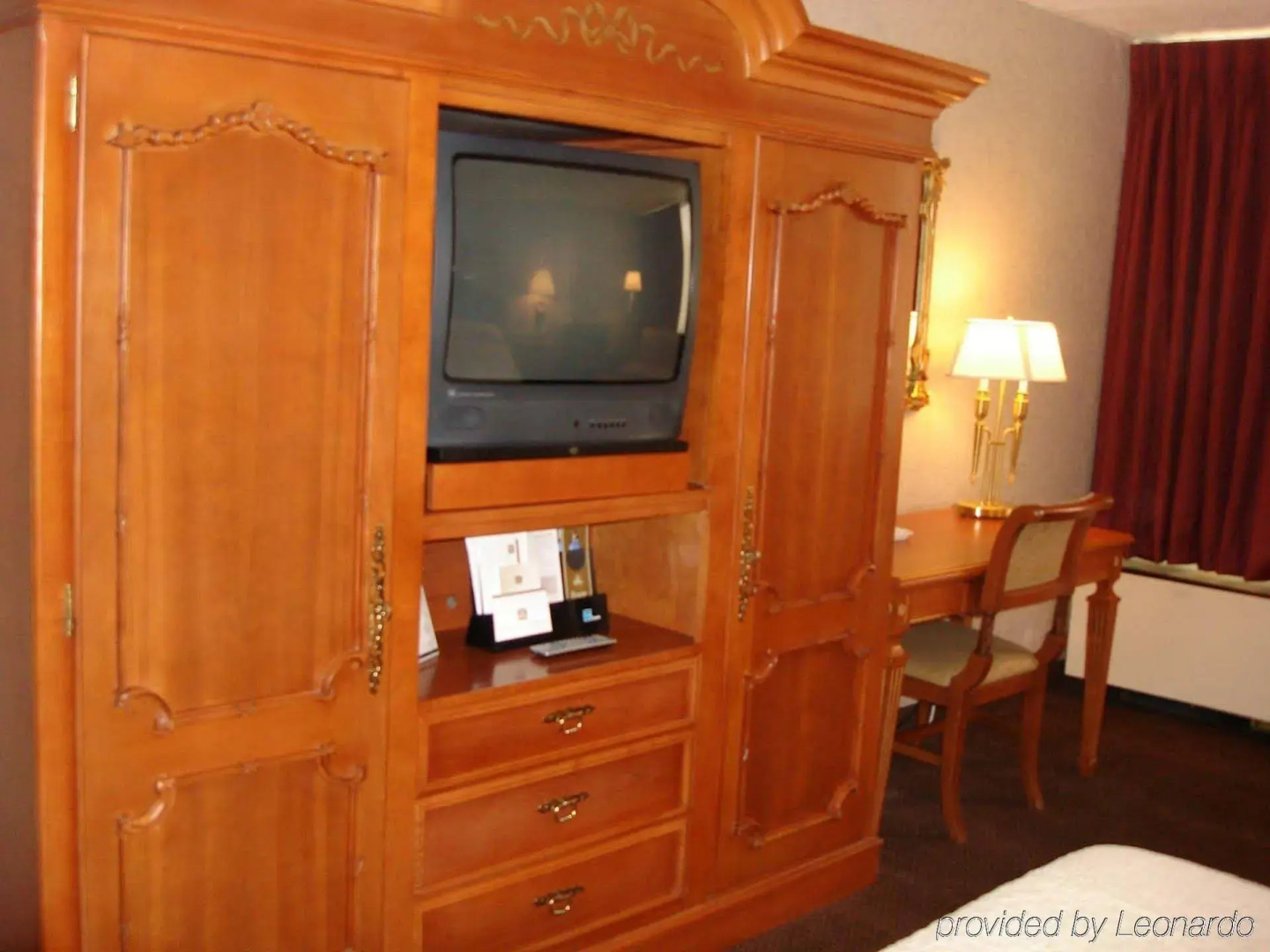 A Victory Inn & Suites - Muskegon