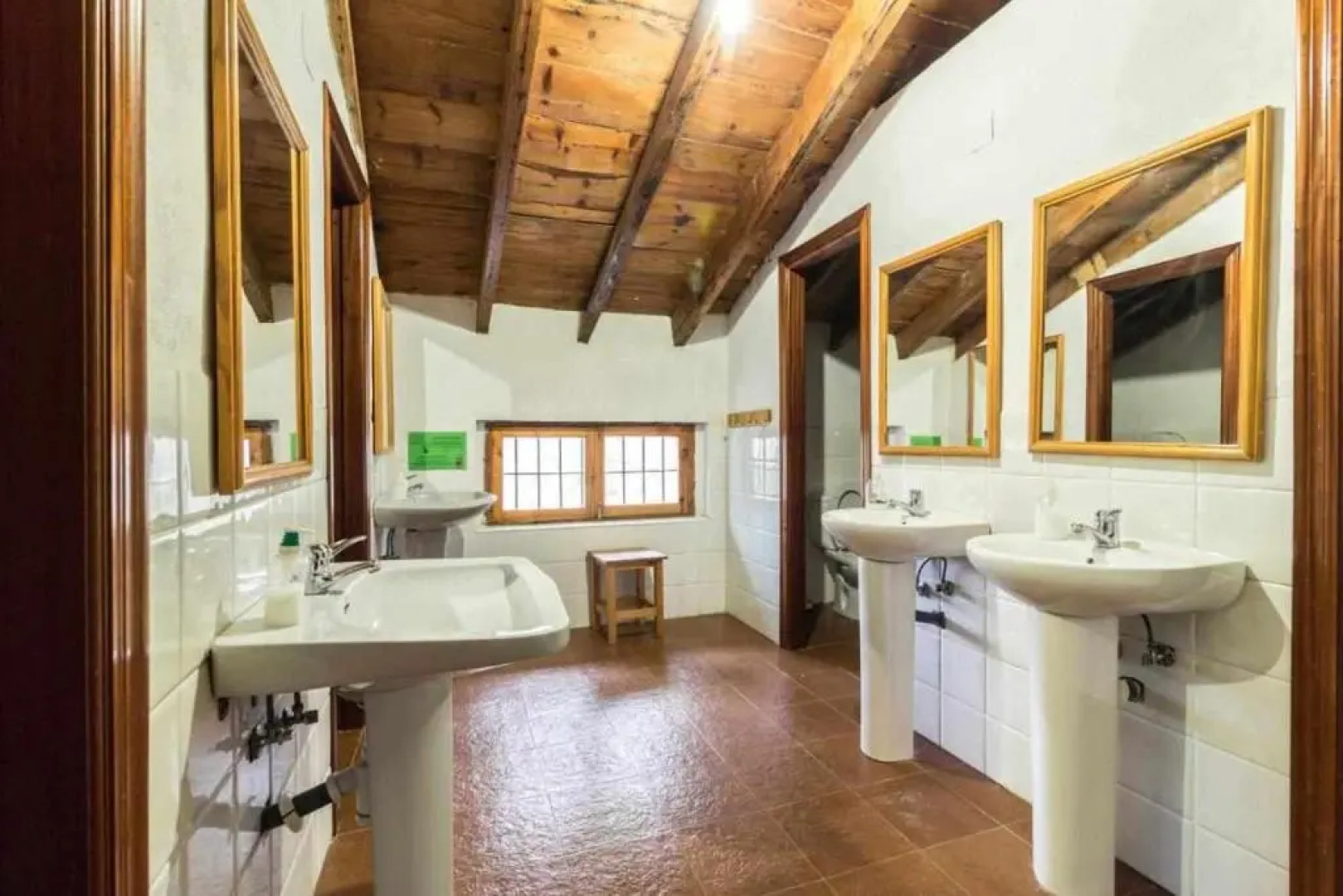 Alojamiento integro 42plazas en total