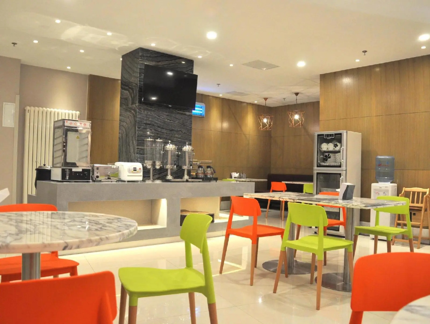 ibis Jinan Jingwu RD