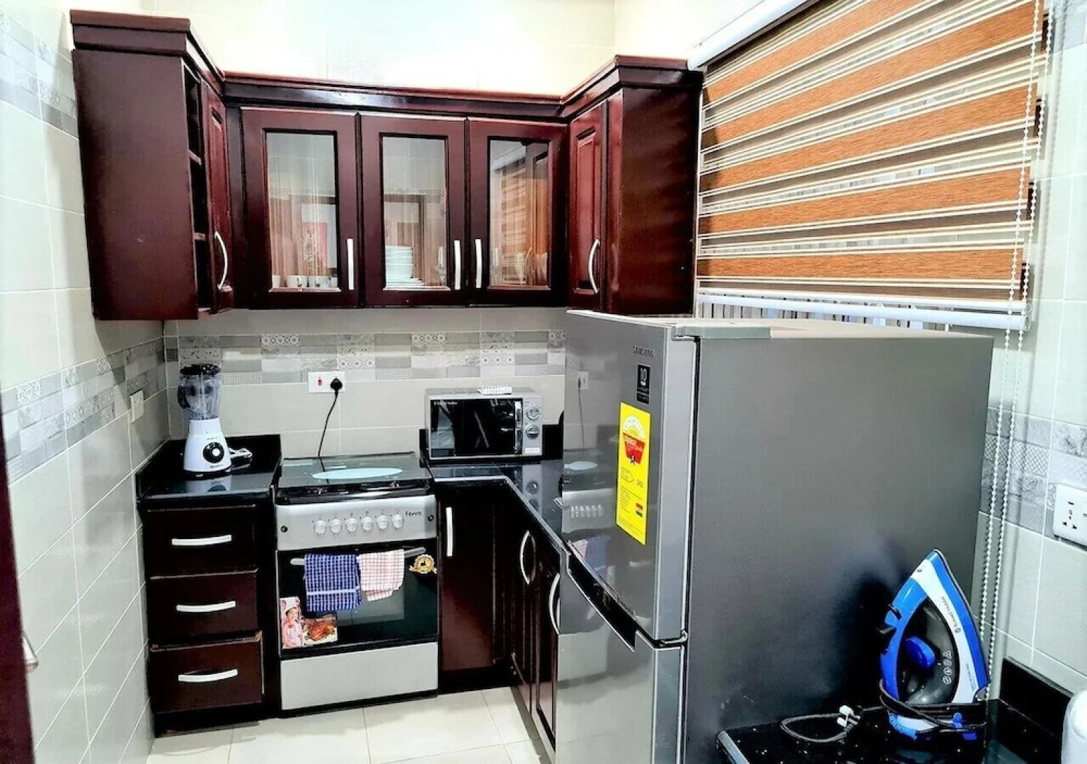 Charming Quiet & Cozy Close to Highway