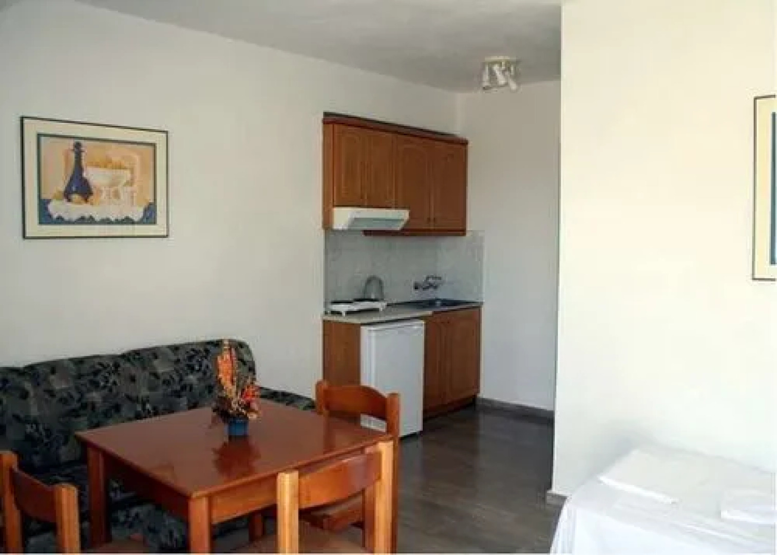 Akti Hotel & Apartments