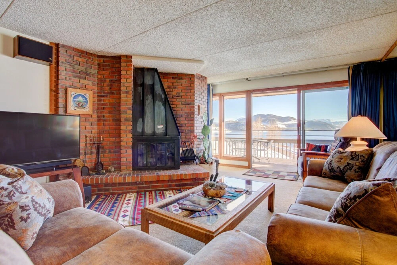 207 Point Dillon 2 Bedrooms 2 Bathrooms Condo