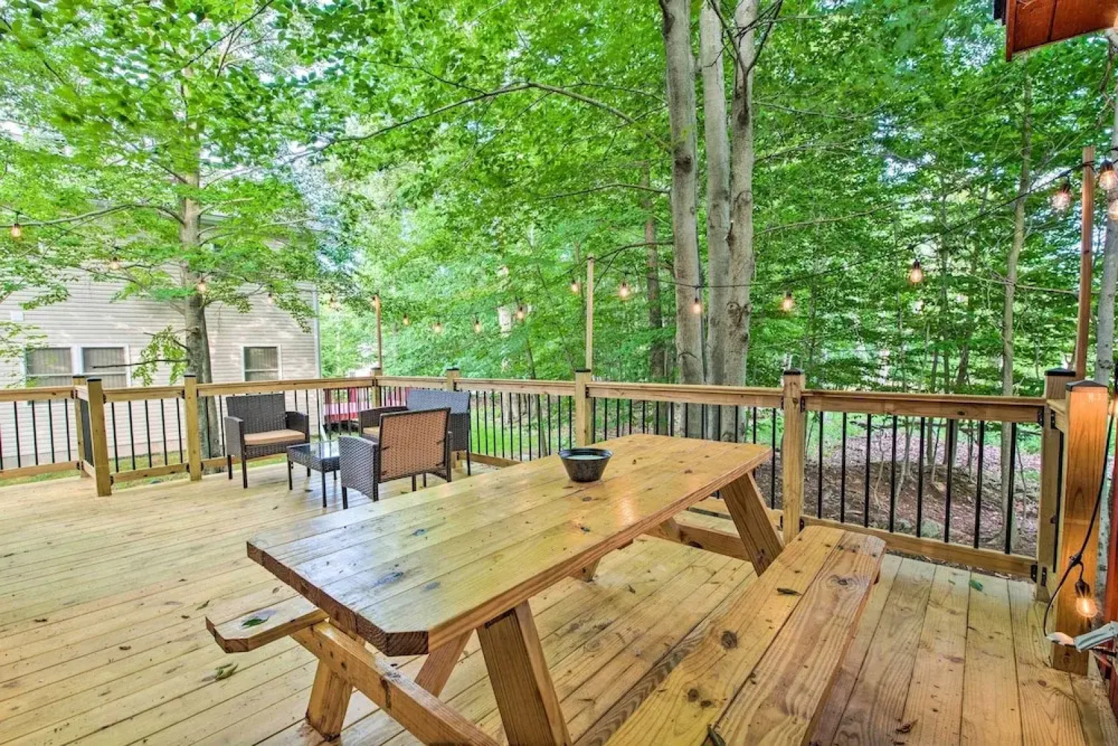 Poconos House w/ Large Deck, Gas Grill & Fire Pit!