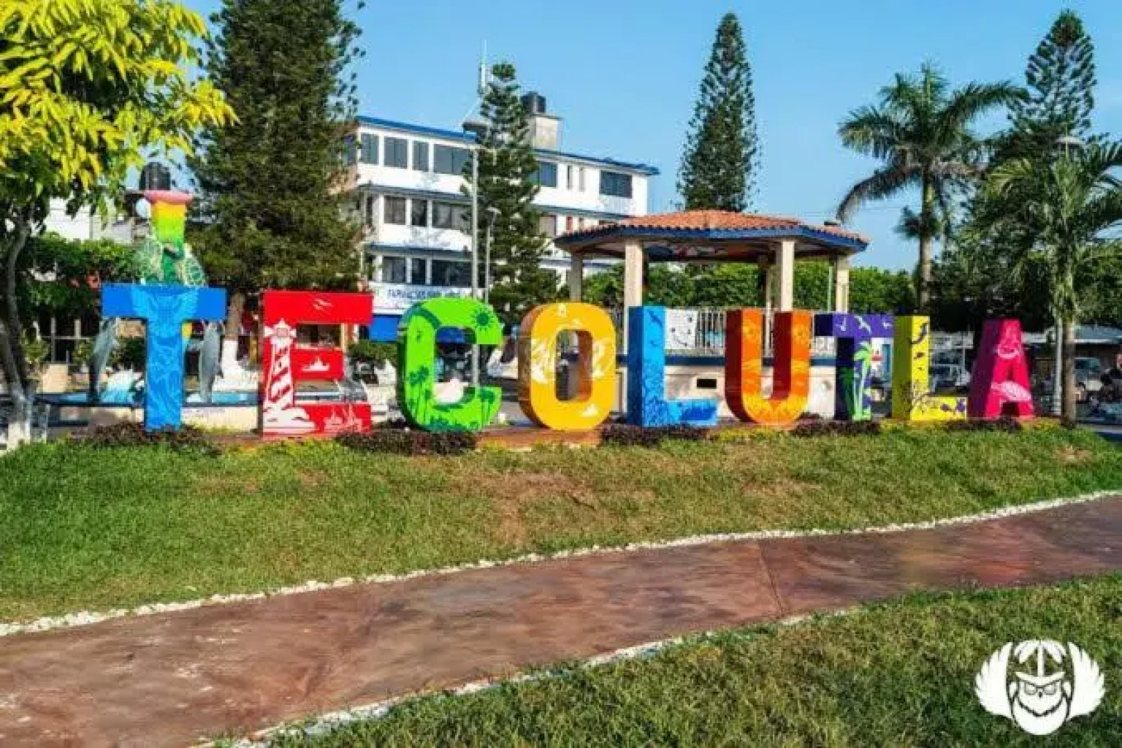 CASA CON TODO LOS SERVICIOS Y 2 RECAMARAS CLIMATIZADAS CON 2 CAMAS CADA UNO PARA 8 PERSONAs