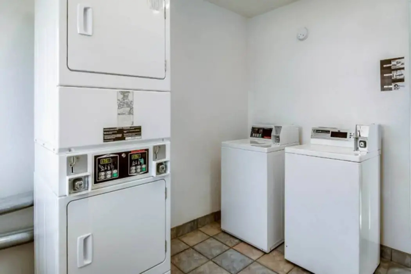 Motel 6 Grove City, OH