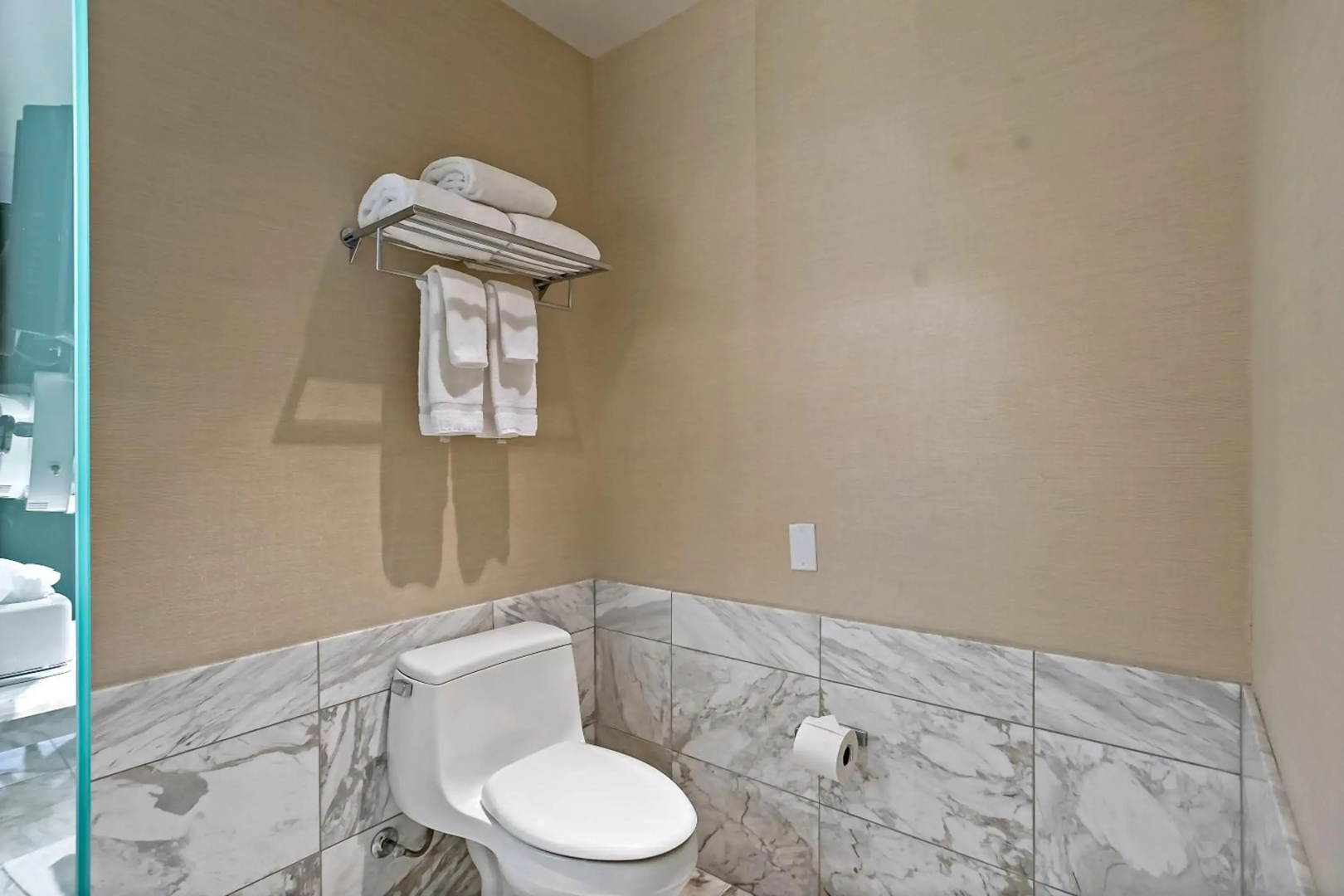 StripViewSuites at Palms Place