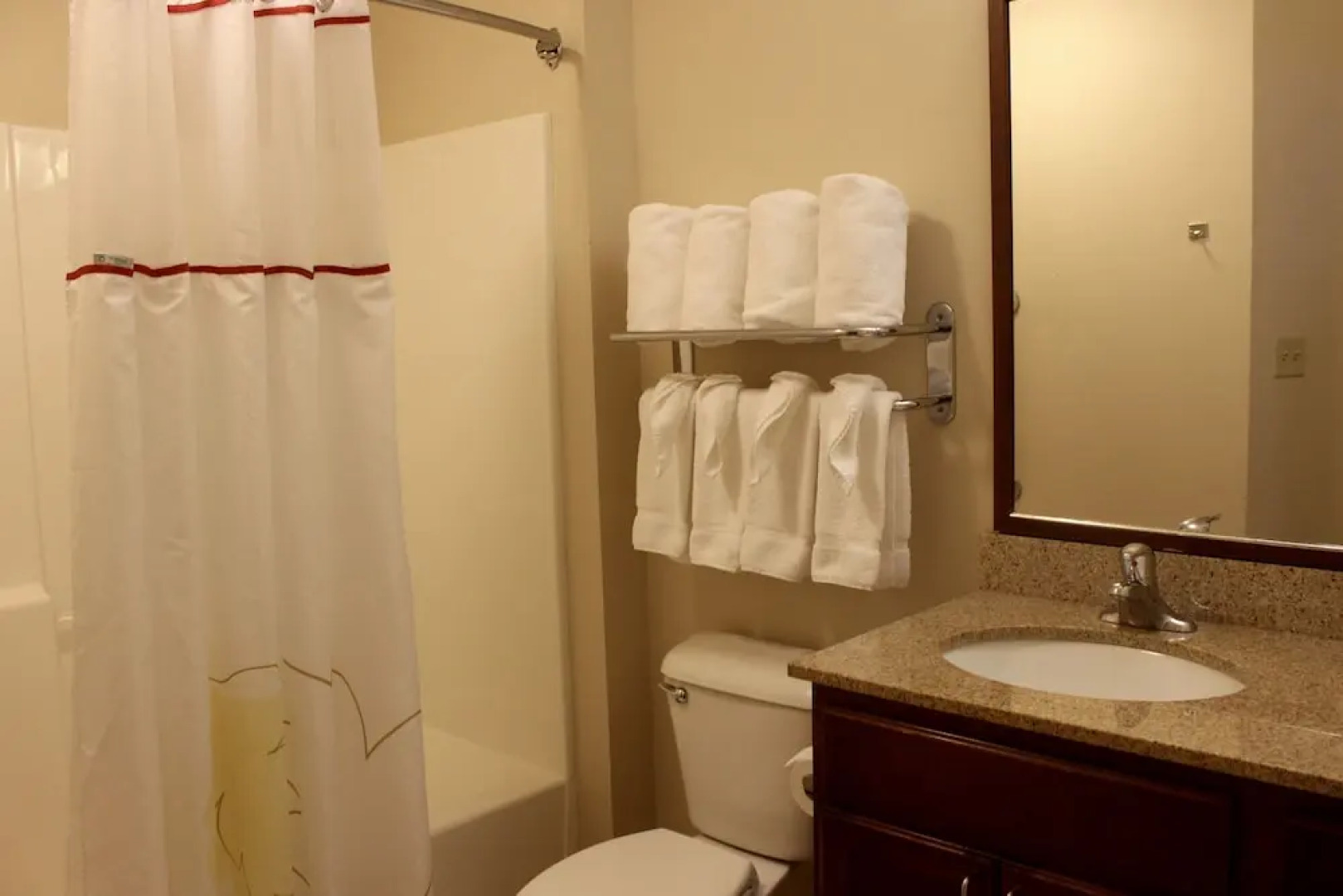 Hawthorn Suites by Wyndham Madison Fitchburg