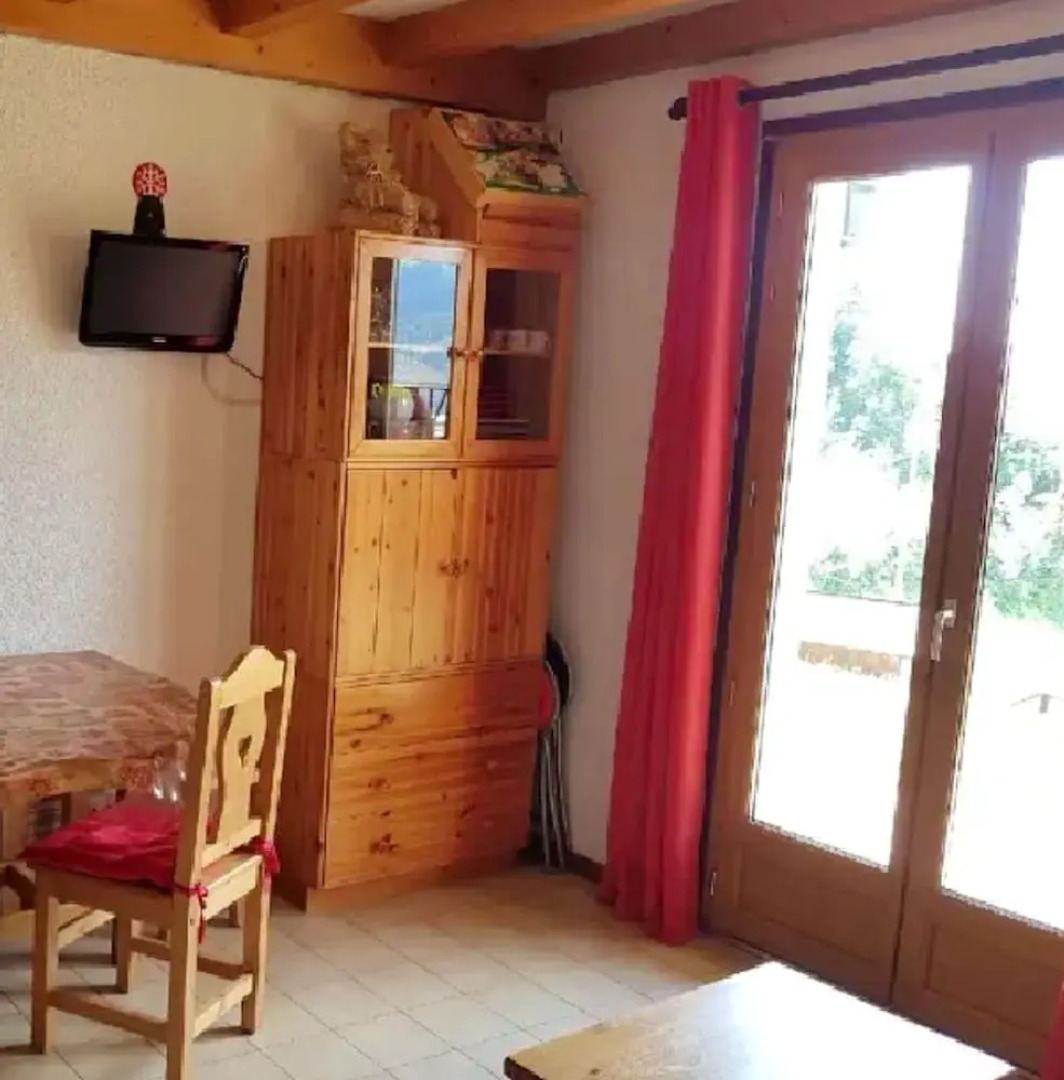 Apartment with One Bedroom in Crest-Voland, with Wonderful Mountain View And Furnished Terrace - 10 M From the Slopes