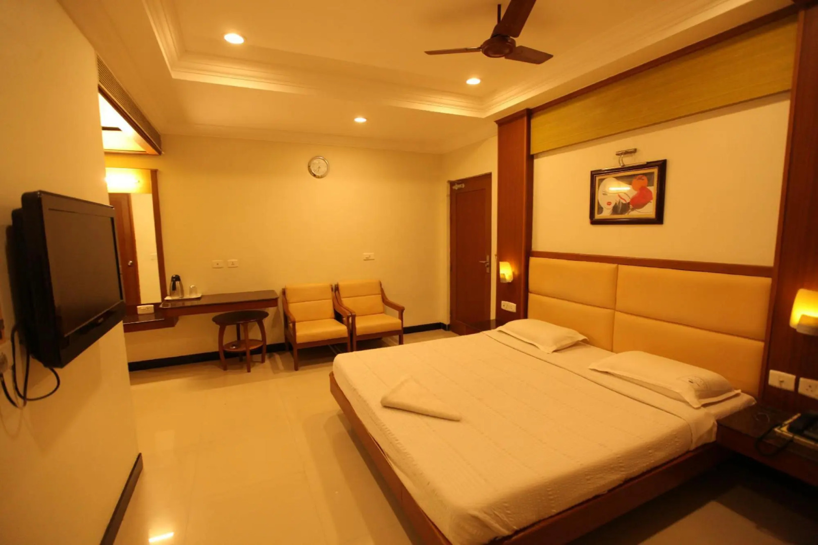 Hotel Arasan Sapthagiri