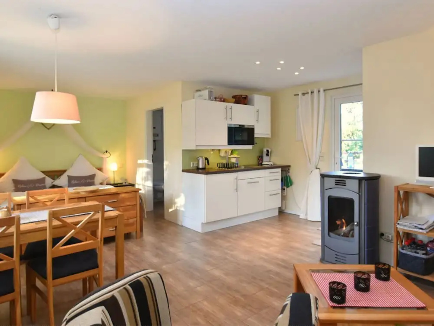 Cosy Holiday Home With Garden, Terrace, Barbecue, Deckchairs