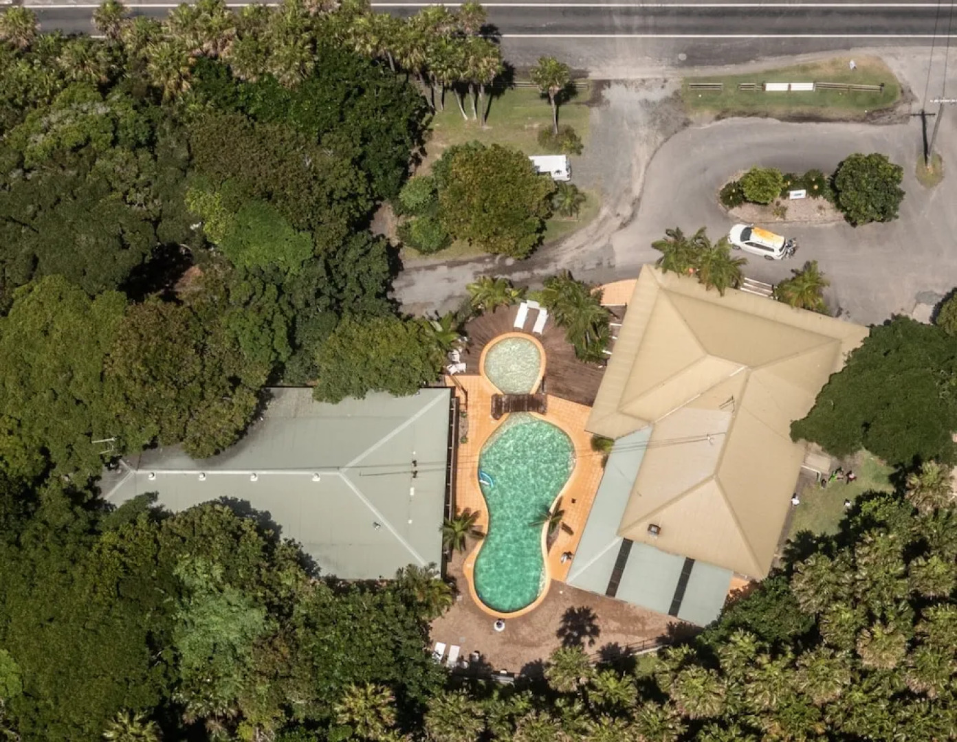 Tiona Palms Holiday Park